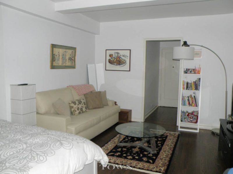 Drawing Rooms in London Terrace